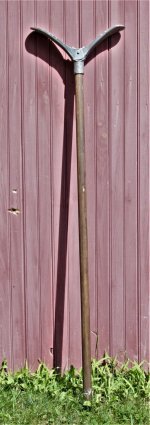 sm Herters Pushpole head - on 6-foot pole.JPG