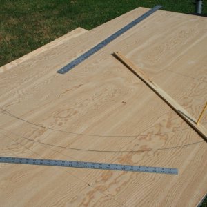 sm 10 - Fantail shape is laid out with a beam compass.jpg