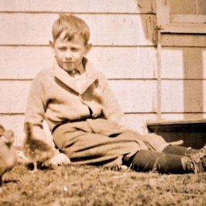 9 sm DeQ - Live Goslings with DeQ Sr.jpg