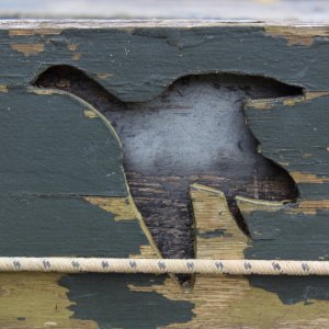 sm F BBSB 08 Stool rack - Goose cutout.JPG