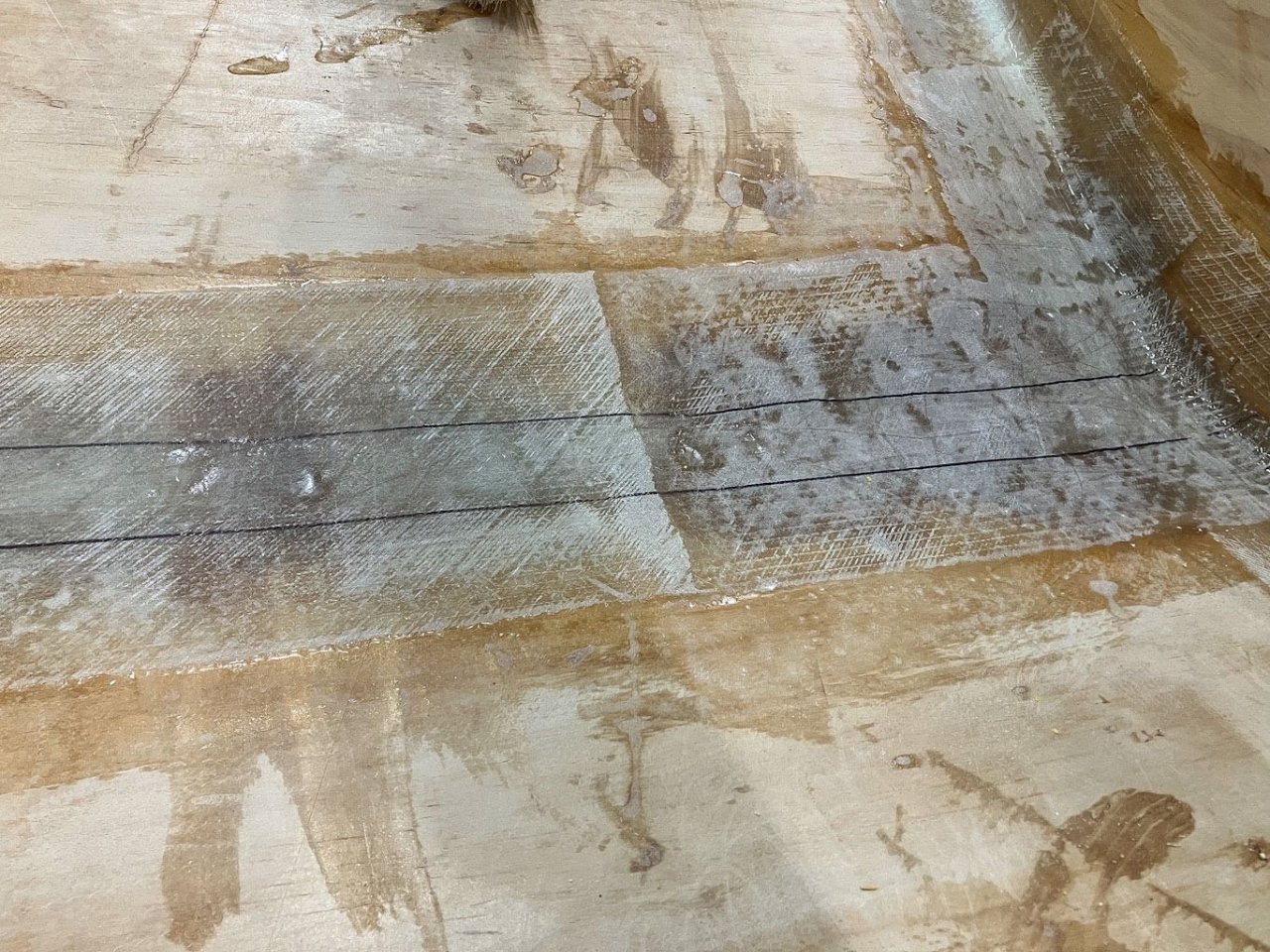 01 lumpy keel line glass.jpg