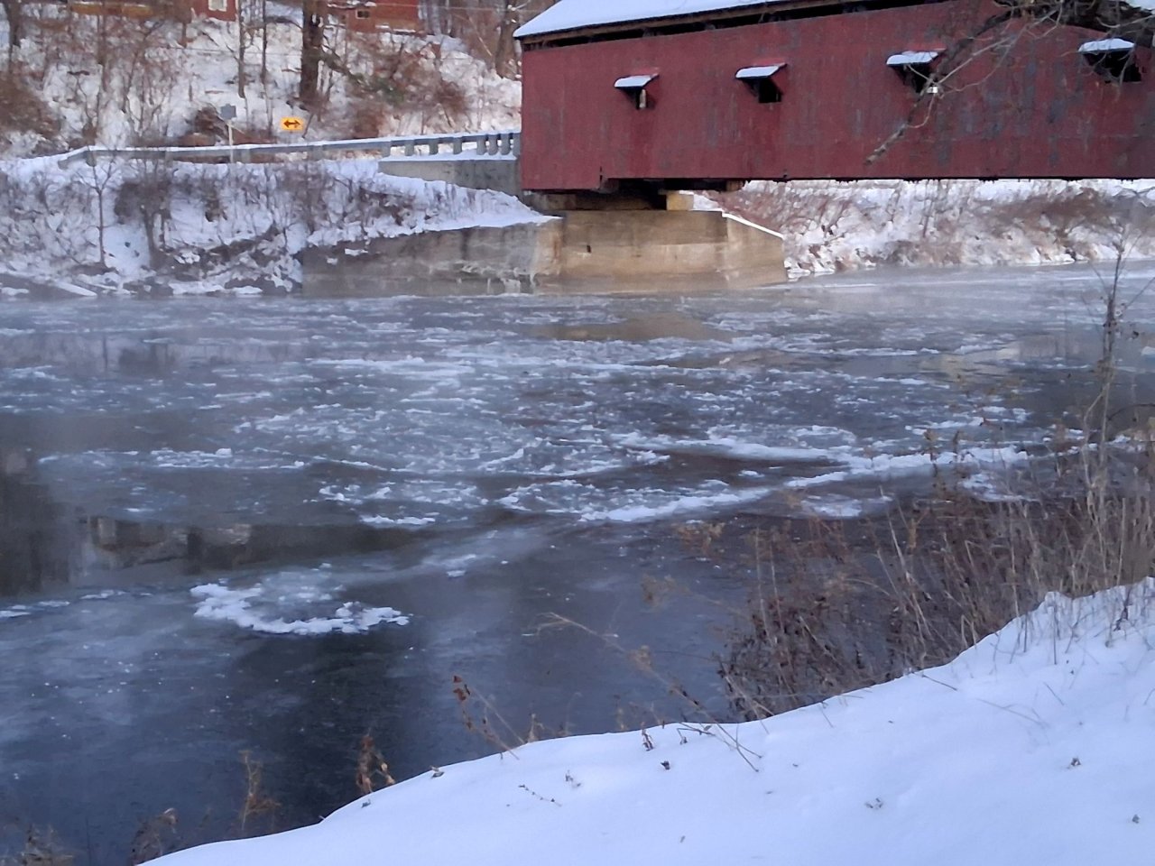 16 sm Ice with bridge 2.jpg