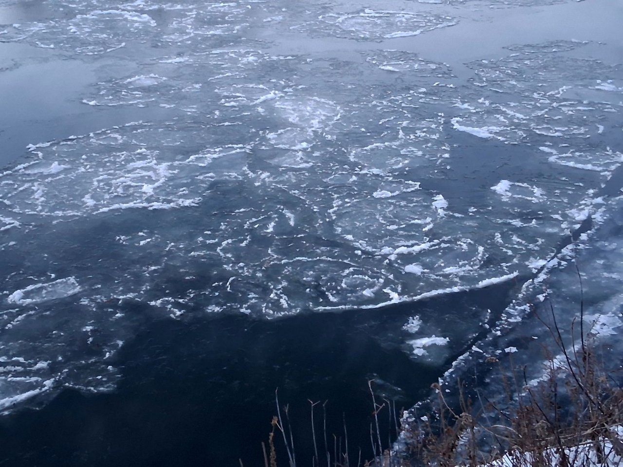 18 sm Ice only on Hoosick.jpg