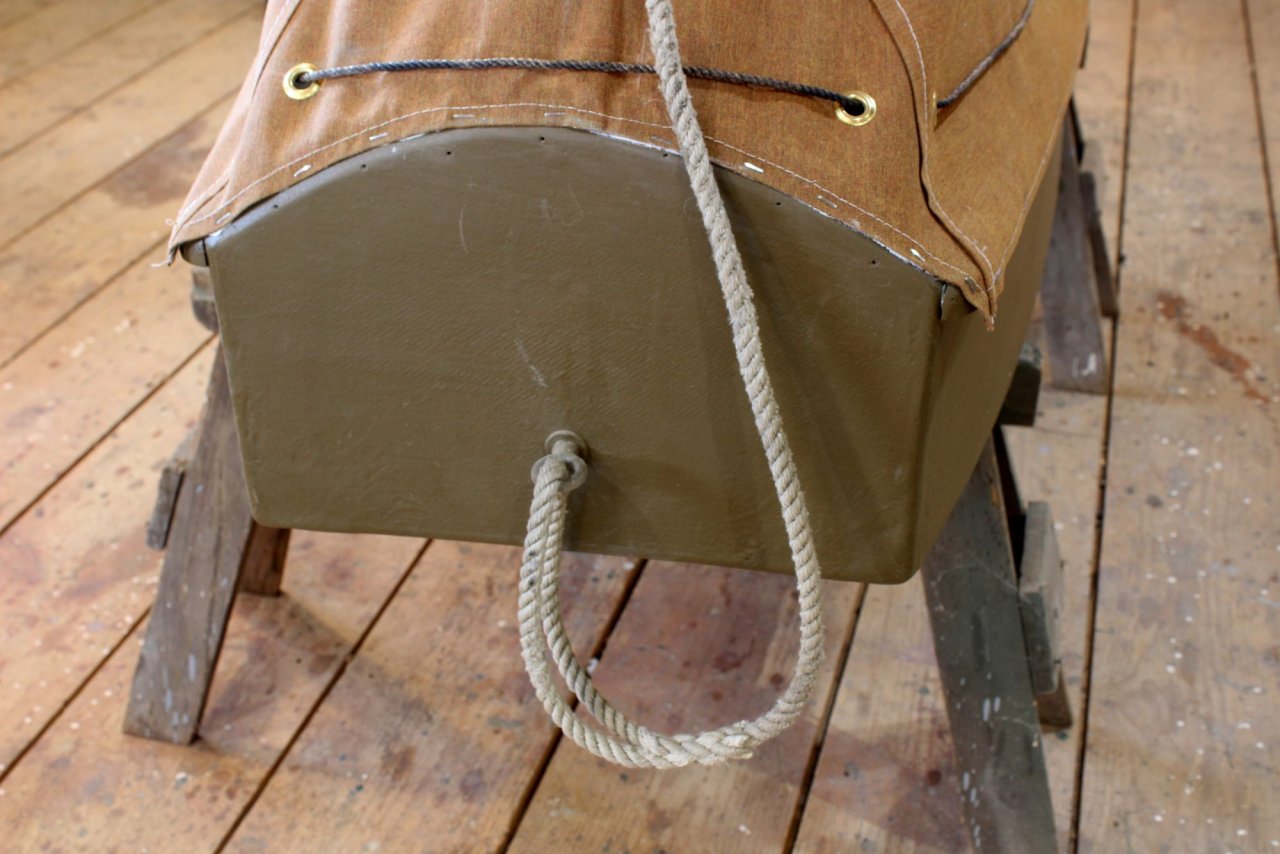 2 sm Coffin - eye splice in painter.JPG