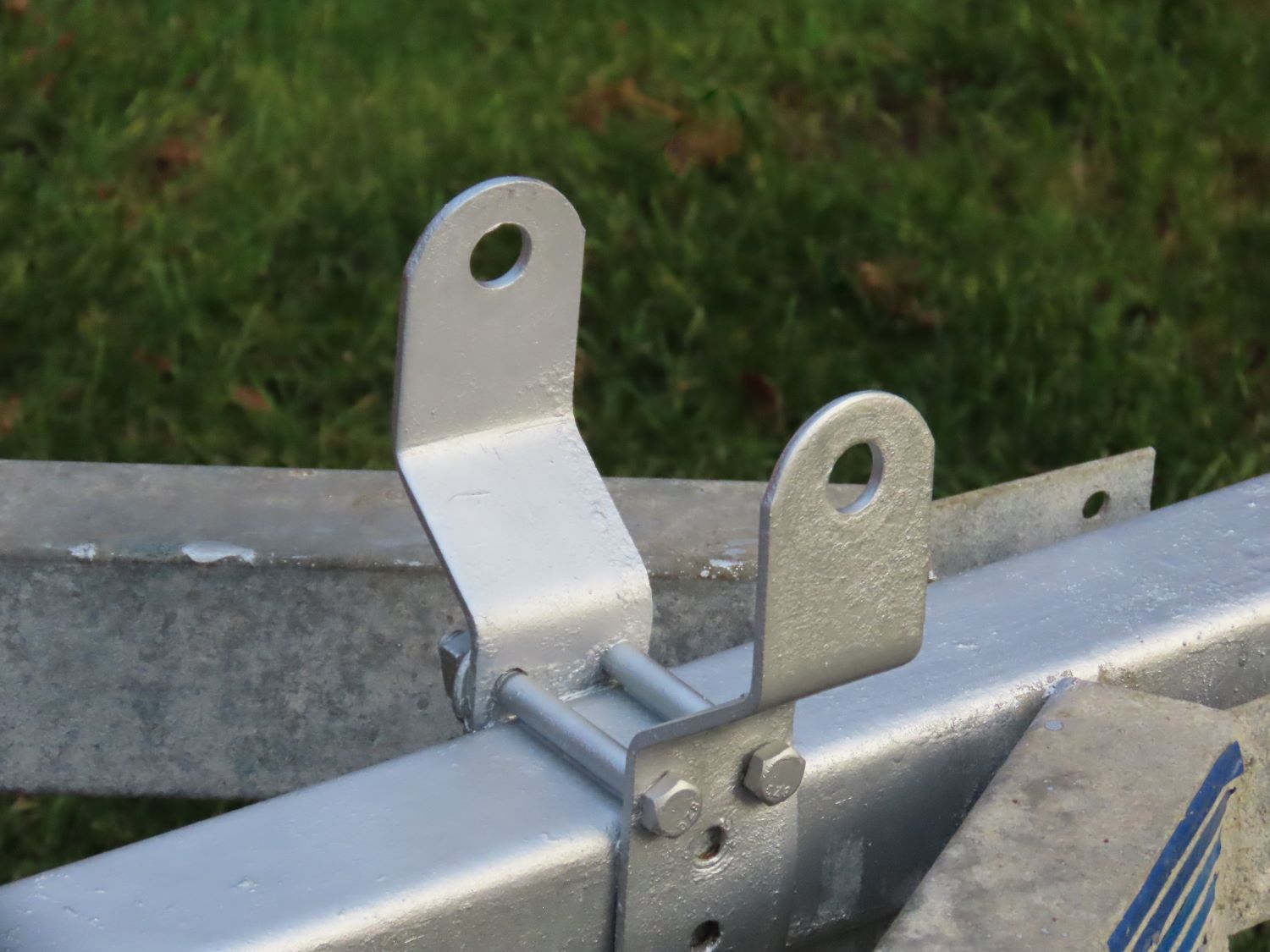 31 sm 7 Forward Keeler Roller Brackets - painted.JPG