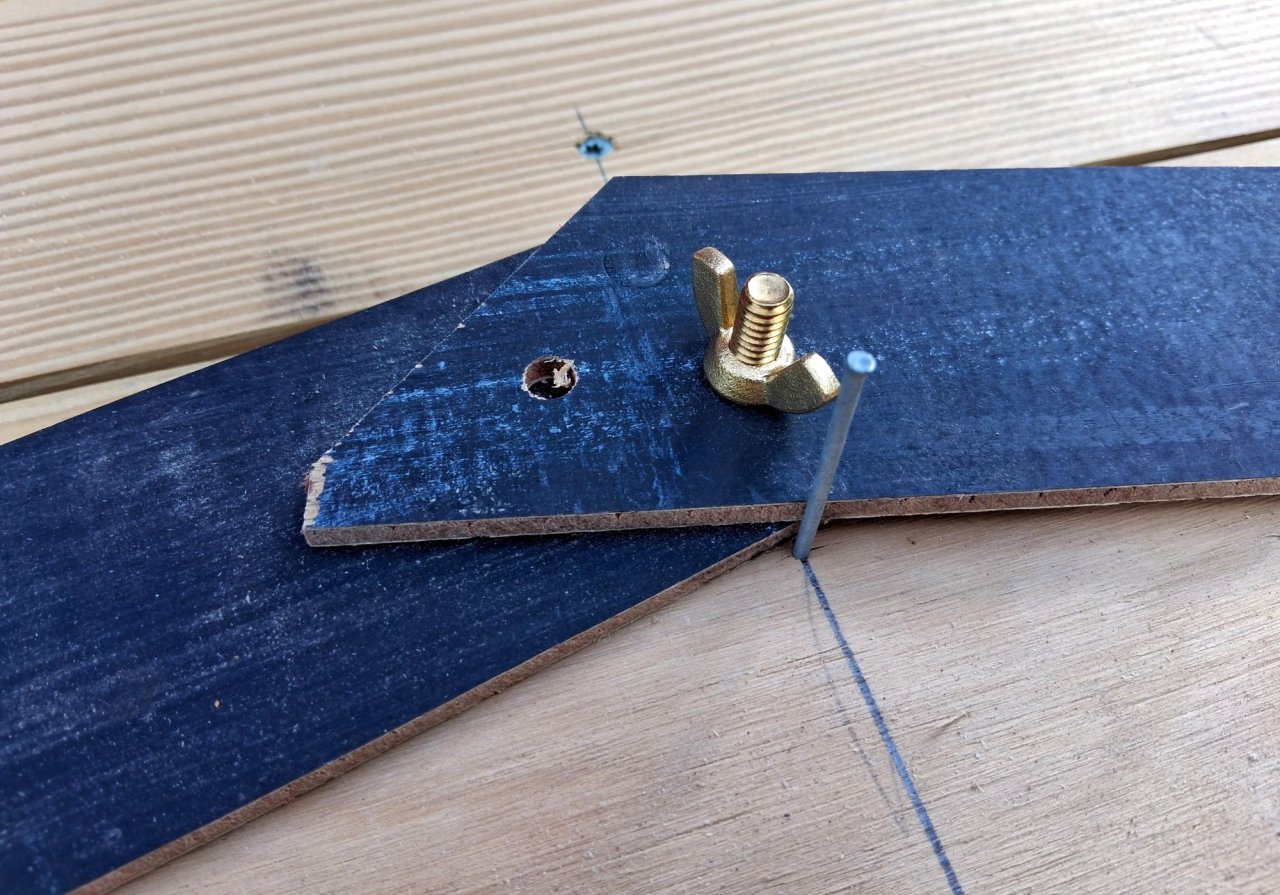 sm 3 Model 26 - Crown Radius closeup - hinge and nail.jpg