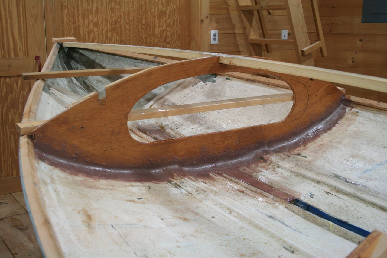 sm 6 - High sill on forward bulkhead allows for dry storage.jpg