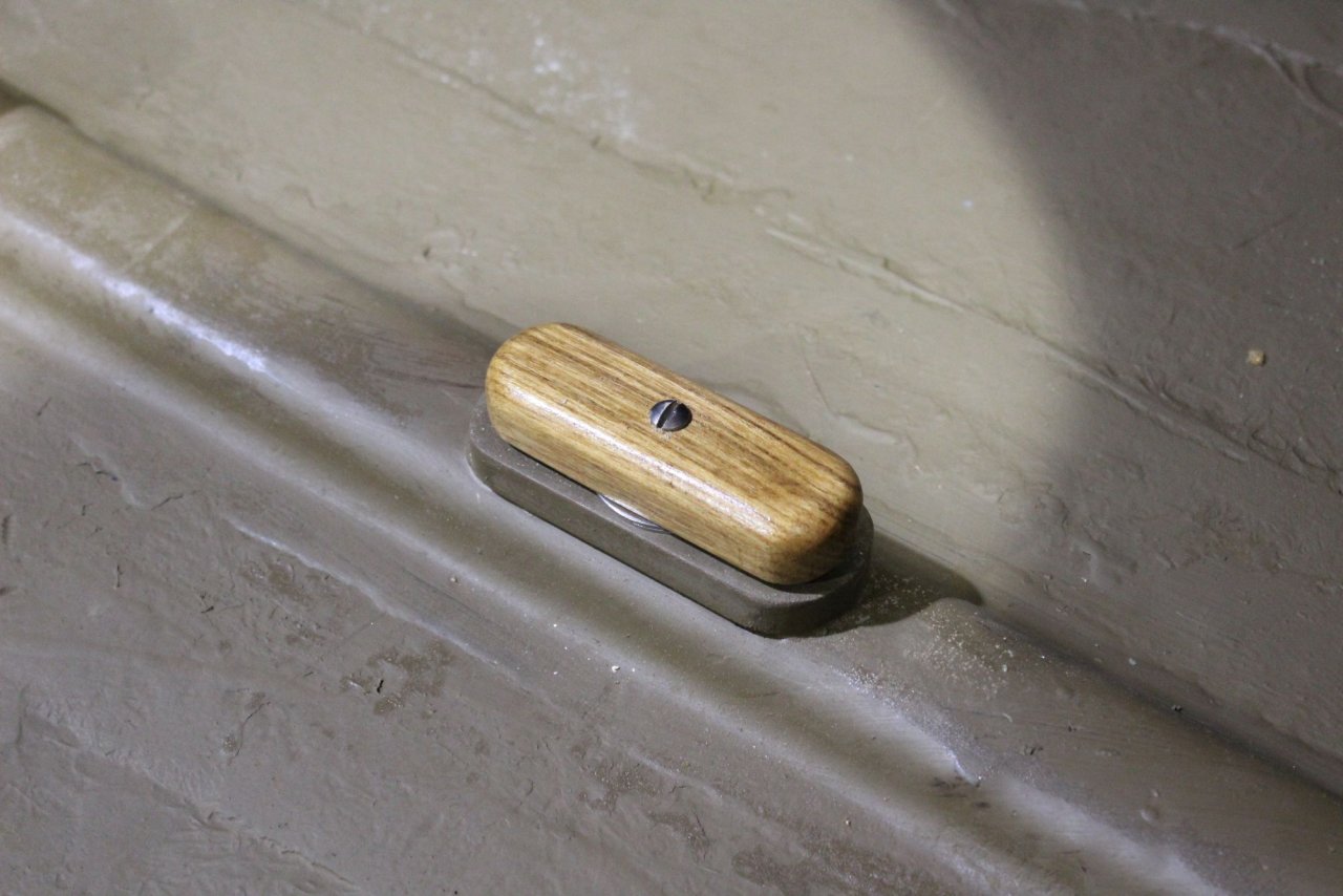 sm Balabus - Turnbutton on pad.JPG