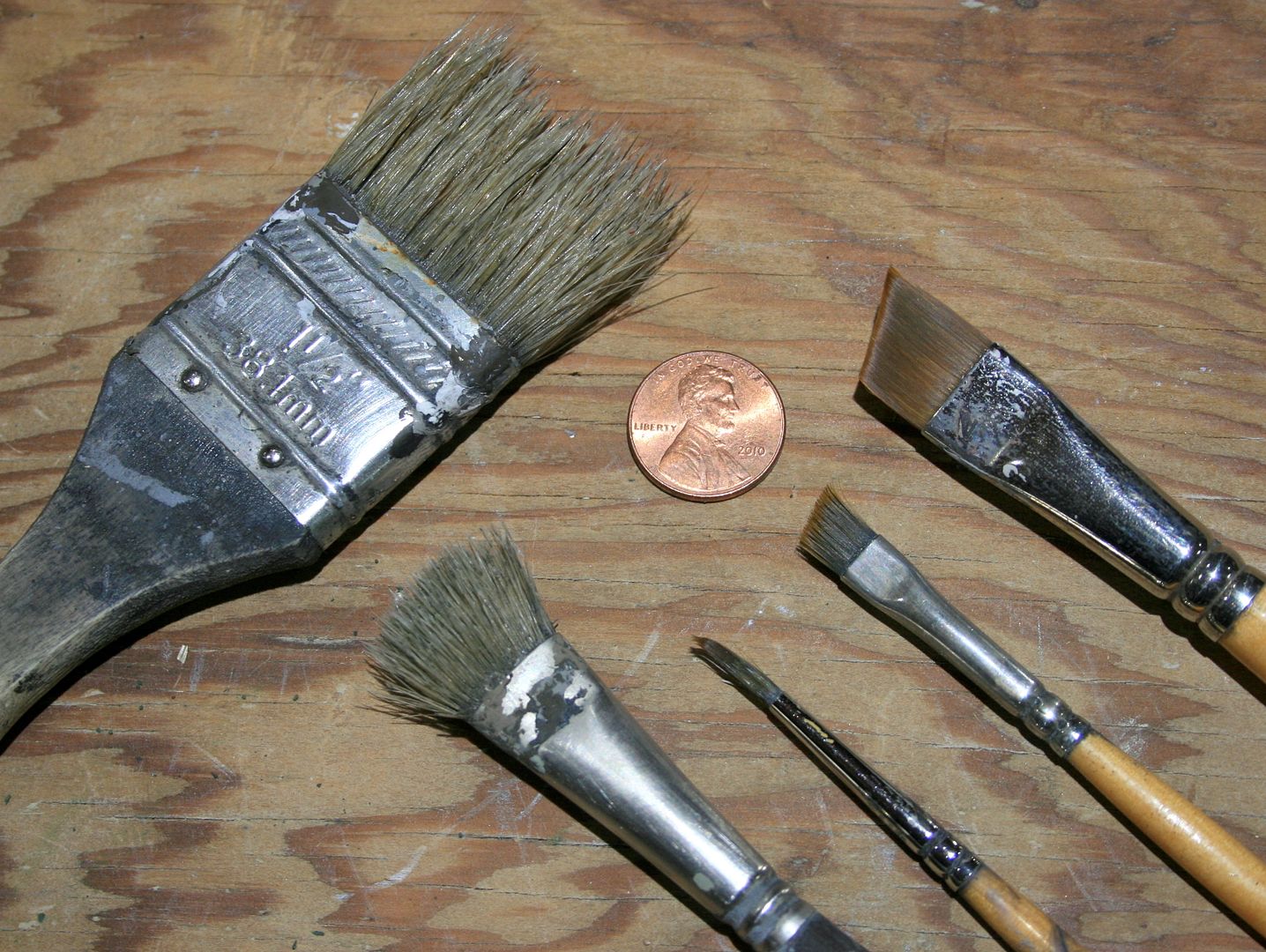 8%20Brushes_zps4hv3u0uq.jpg