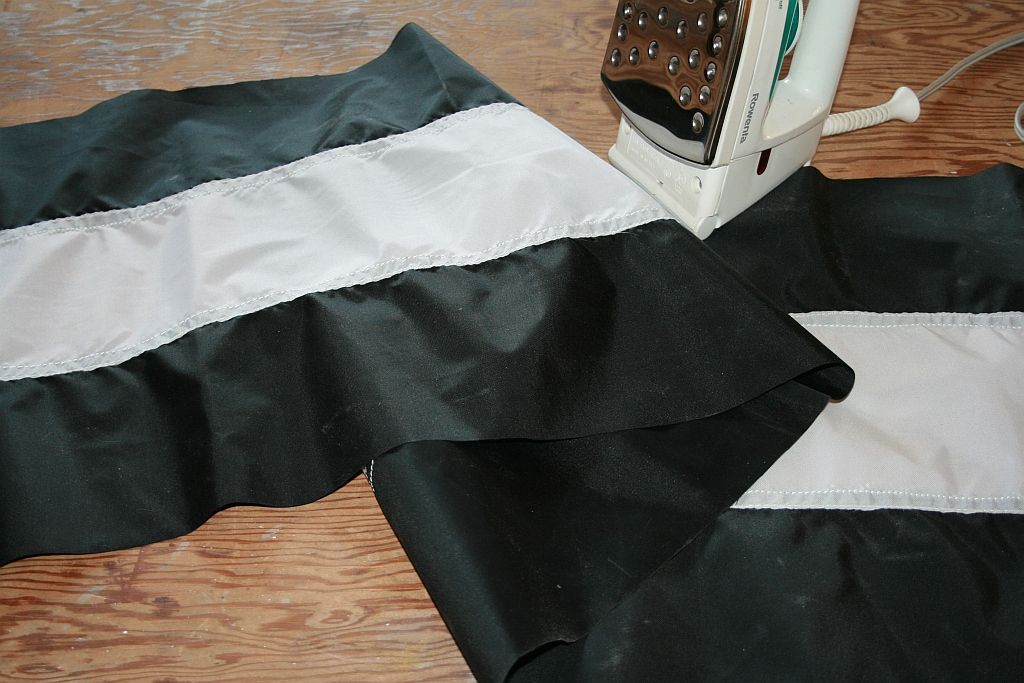 sm4-Bothflagsatonce_zpsab052cff.jpg