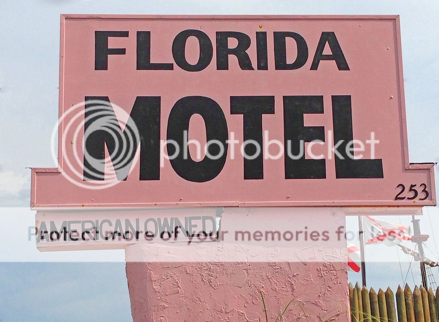 FloridaMotel_zps9abc763e.jpg