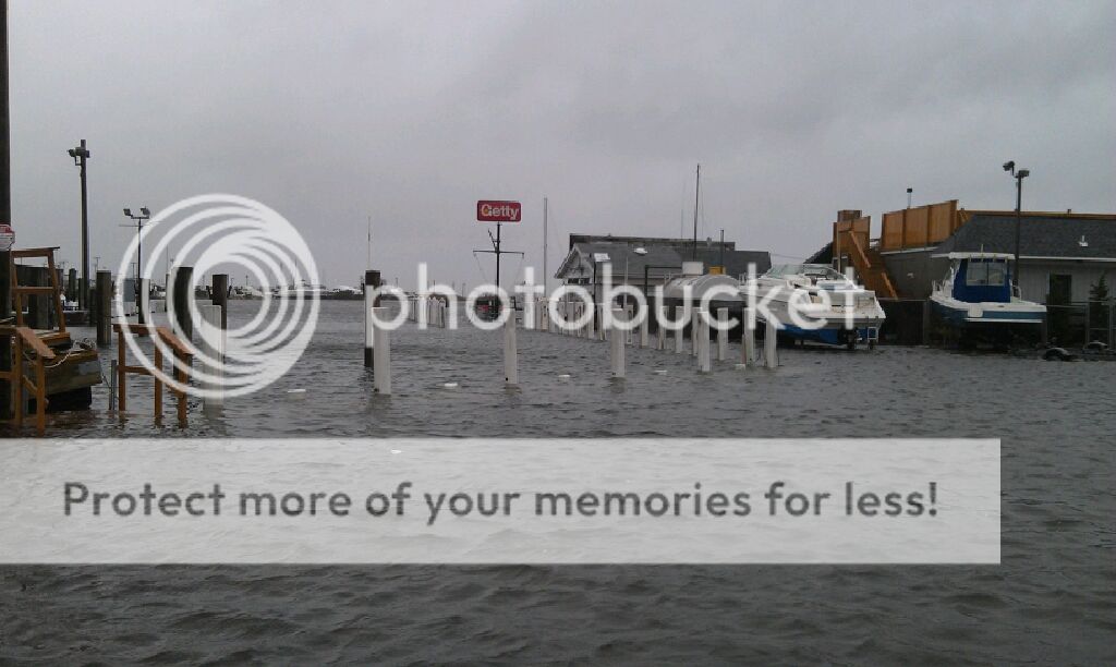 HurricaneSandy-Fueldock.jpg