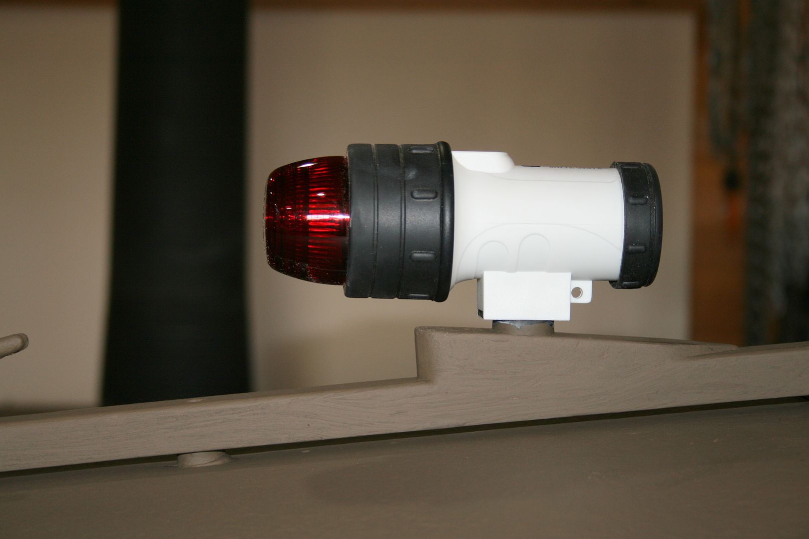 N%20-%20Bow%20light%20installed_zpsrvyvmu9k.jpg